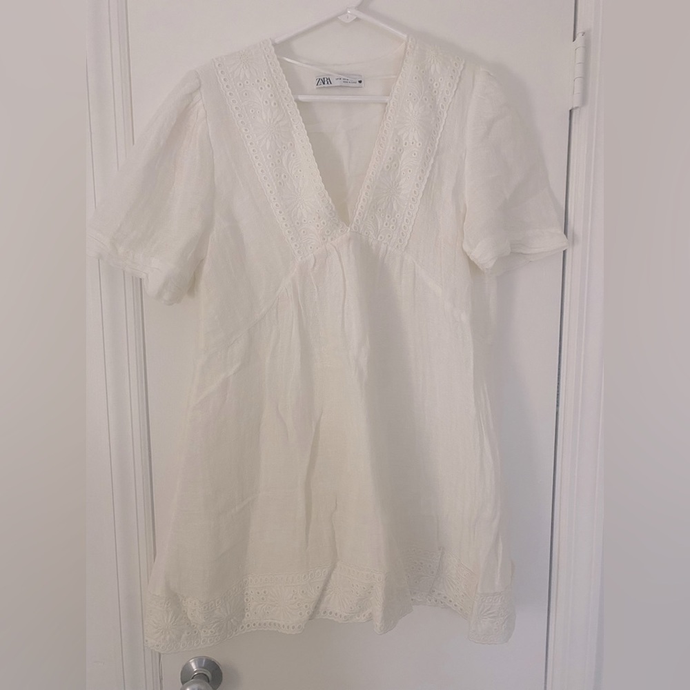 Zara: Never worn white mini